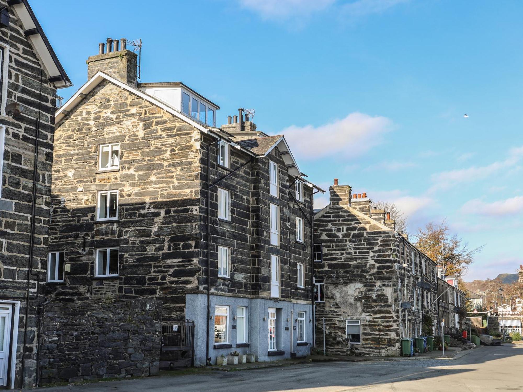 Cornhill Courtyard Leilighet Porthmadog Eksteriør bilde